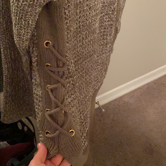 Pullover - Picture 3 of 4